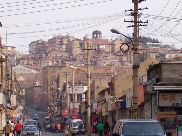 旧城改造:房企新蓝海与城市新生机